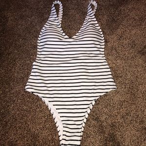 Cupshe Striped One Piece